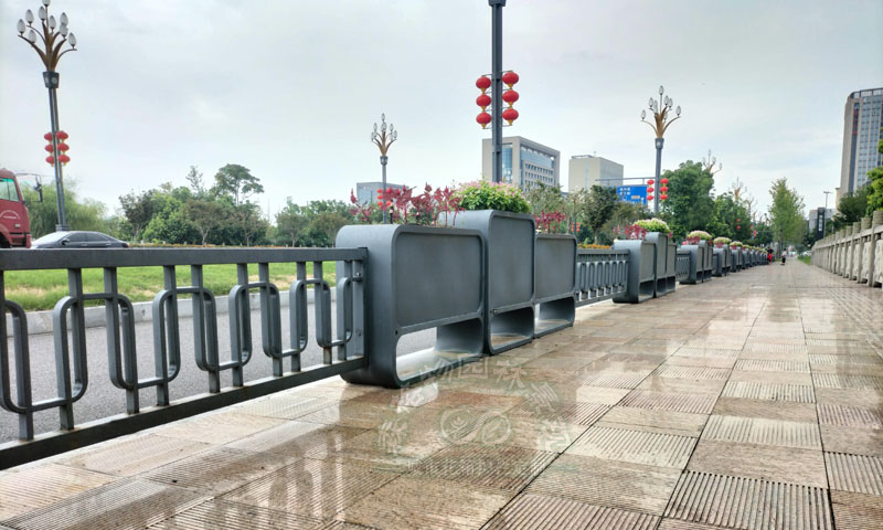 不銹鋼花箱生產工藝是什么？