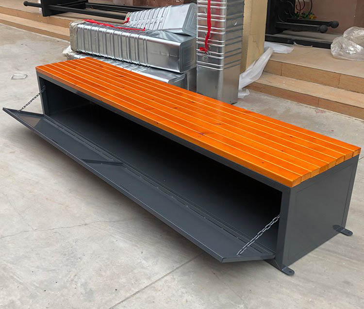 既是休息凳，又是儲物柜，為環衛工量身打造的多功能工具箱