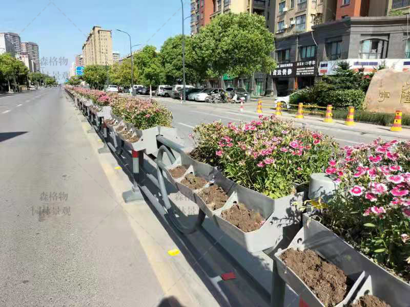 浙江嘉興三公里馬鞍護欄花箱