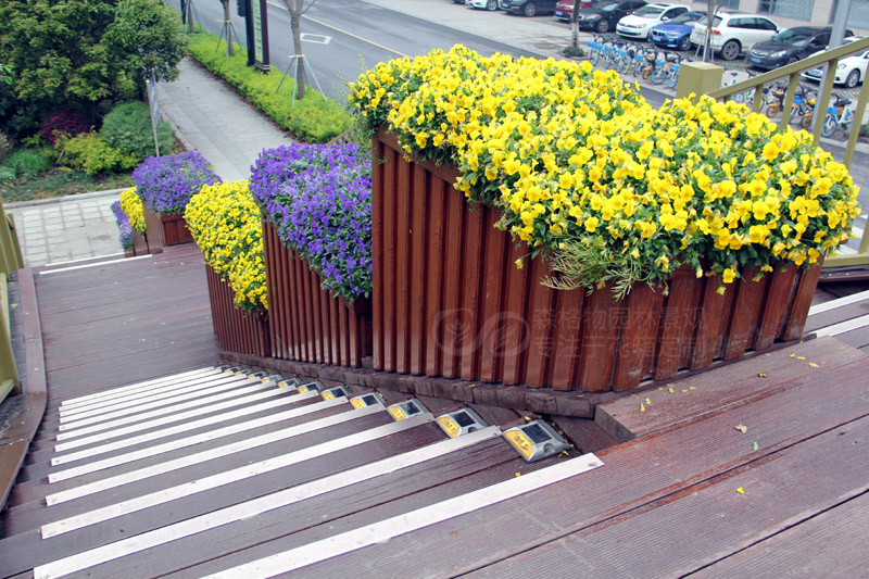 浙江杭州人行天橋花箱案例