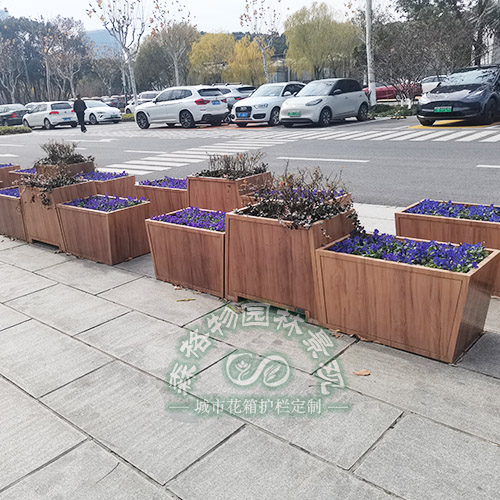 公園景區仿木紋不銹鋼花箱