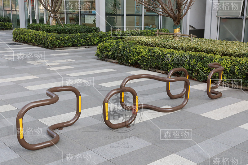 創意不銹鋼圓管鋼管車擋：人車分流的新利器