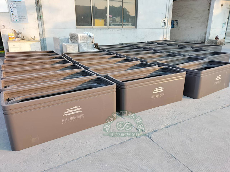 2024年中國道路花箱行業市場需求分析報告