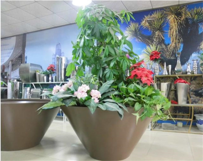 新型的不銹鋼花箱是怎么排水的? 新型的不銹鋼花箱是怎么排水的?